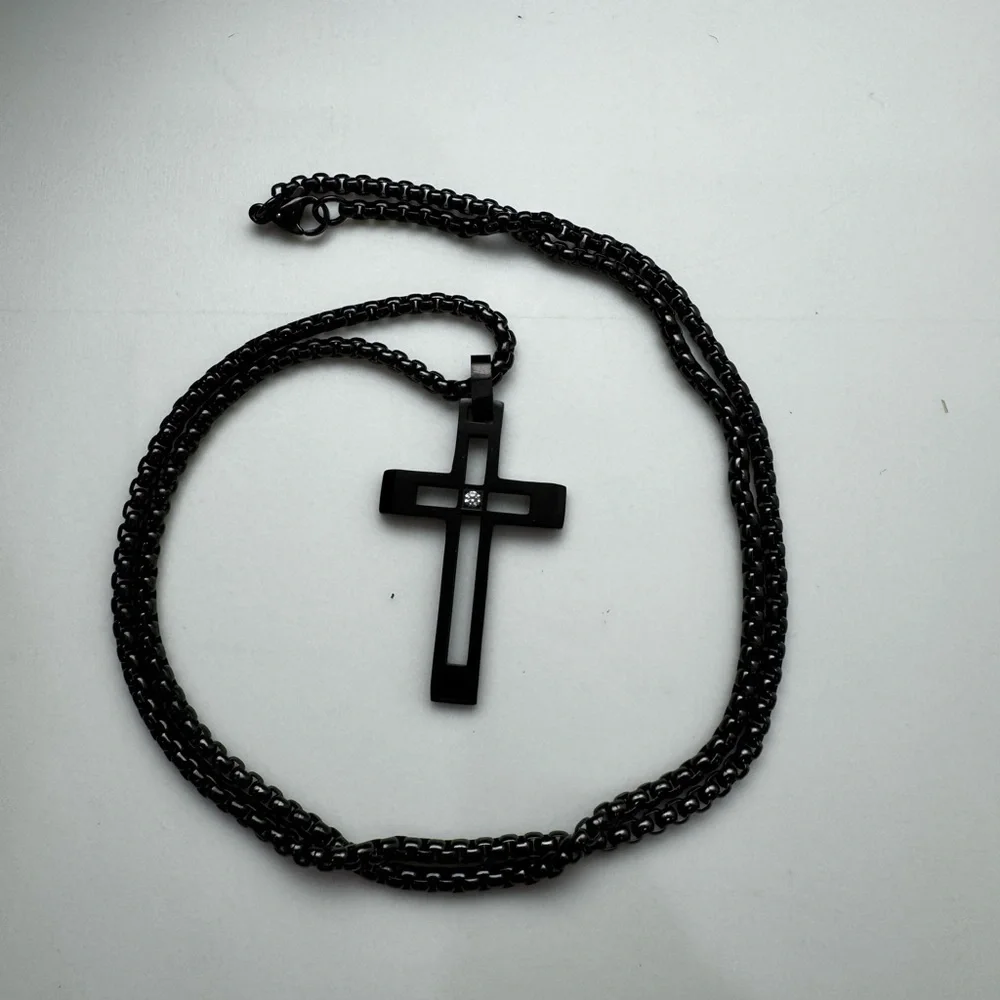 NEW BLACK CROSS PENDANT‎ NECKLACE